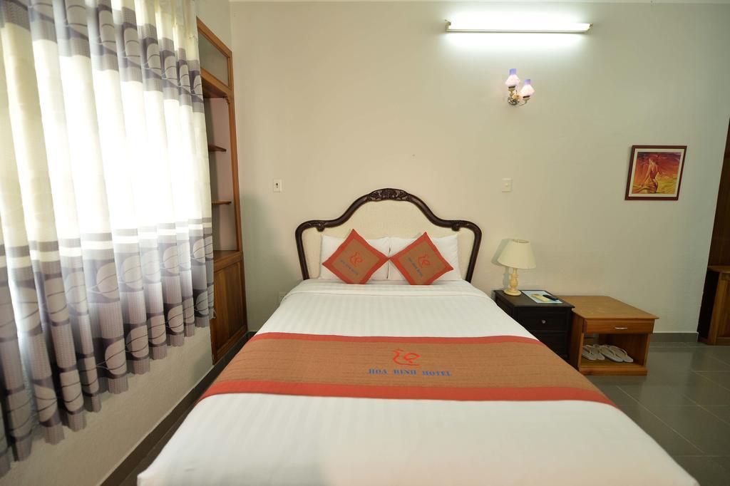 Long Xuyên Hoa Binh 2 Hotel מראה חיצוני תמונה