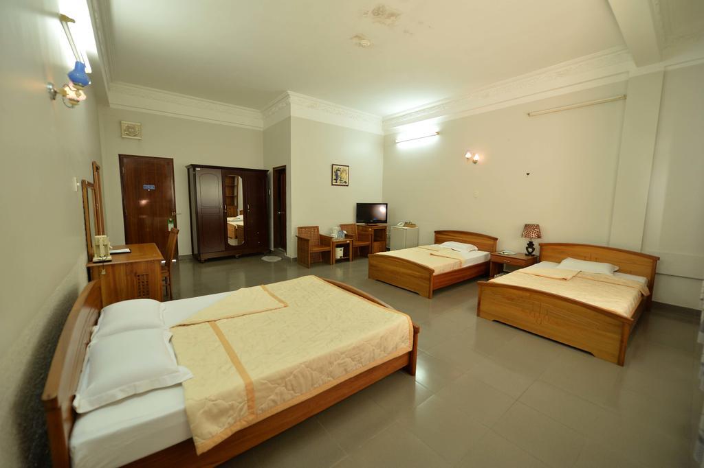 Long Xuyên Hoa Binh 2 Hotel מראה חיצוני תמונה
